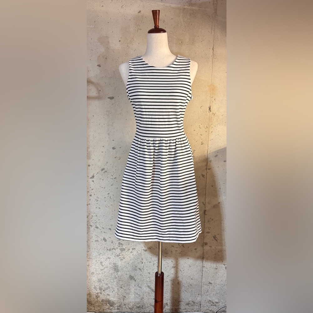 J.Crew‎ Fit and Flare Dress Womens XS Ivory Navy Striped Nautical Coastal Preppy